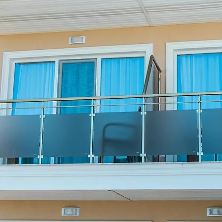 Gradina Aparthotel