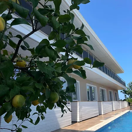 Gradina Lejlighedshotel 3*